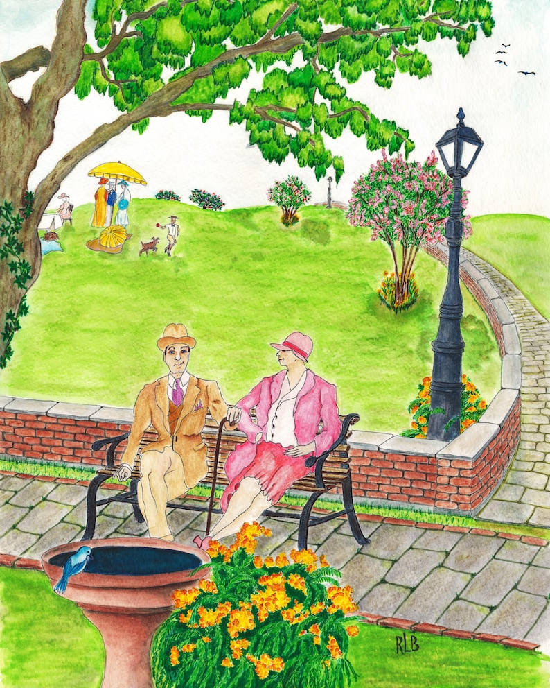 K&ouml;nnte beinhalten: Aquarellmalerei einer Parkszene mit einem Paar auf einer Bank. Der Mann tr&auml;gt einen beigen Anzug und die Frau ein rosa Outfit. Eine Vogeltr&auml;nke und Blumen befinden sich im Vordergrund. Andere Personen sind im Hintergrund.
