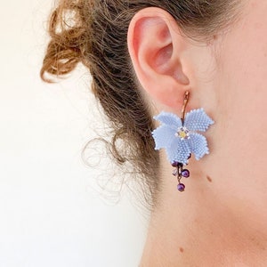 Lilac Floral Earrings by latitabijouxjewelry