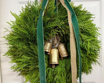PNW cederkrans – fris wintergroen kerstdeurdecor, handgemaakt in Oregon: 22 of 24 inch