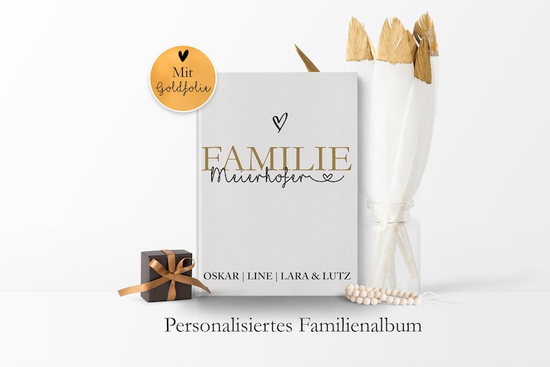 Familientagebuch Familienchronik Personalisiertes Geschenkbuch mit dem Namen der Familie und Familienmitglieder in Gold & Schwarz A4 image 1