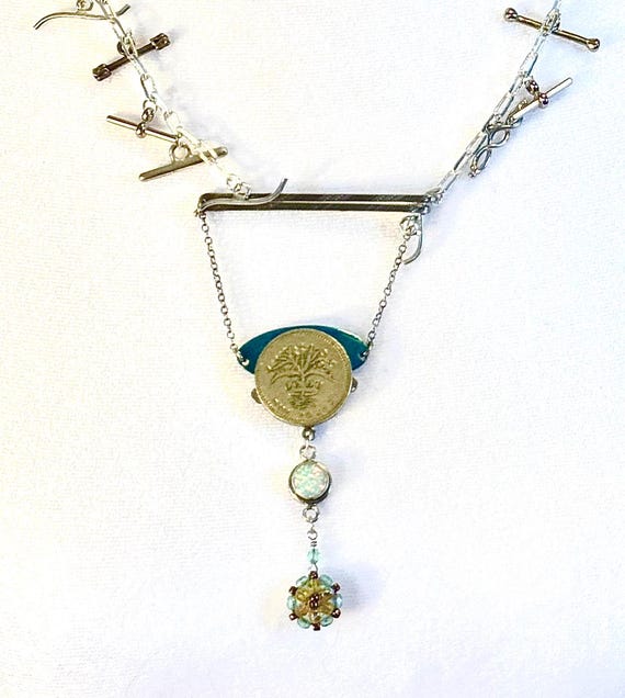 Handmade, One of a Kind, Vintage, Upcycled, One Pound Coin  display picture 1