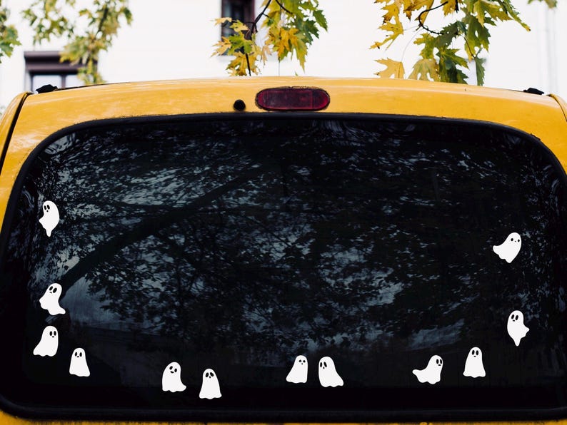 Hoja de calcomanías de fantasmas espeluznantes - Calcomanías estéticas de Halloween para la ventana trasera del auto, vasos y botellas de agua, accesorio impermeable para el auto. imagen 4