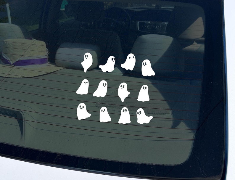 Hoja de calcomanías de fantasmas espeluznantes - Calcomanías estéticas de Halloween para la ventana trasera del auto, vasos y botellas de agua, accesorio impermeable para el auto. imagen 1
