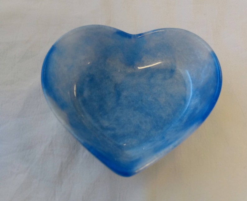 rubber band paper clip Resin heart trinket holderchange jewelry holderdesk organizerhandmade with resin blue and white alcohol ink