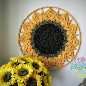 Round crochet mandala &quot;Lotus&quot;, Home decor, Housewarming gift, Christmas gift, Wall hanging, Wall decor