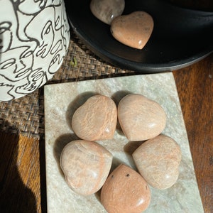 One(1) PEACH MOONSTONE Heart Carving, crystal heart