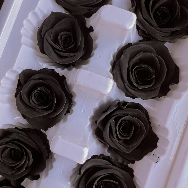 red roses bouquet