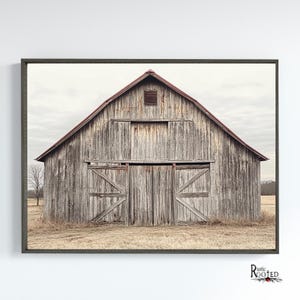 Vorderansicht Verwitterte Scheune Alte rustikale Scheune Foto Moderne Bauernhaus Wohnkultur ländliche Landschaft gerahmtes Poster gedruckt Leinwand
