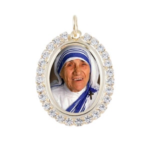 Austrian Crystal St. Teresa of Calcutta Photo Religious Pendant Medal Necklace