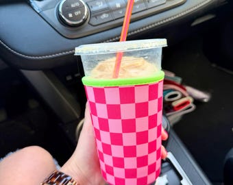 Checkered Reusable COFFEE SLEEVE, Iced Coffee Sleeve, Hot Coffee Sleeve, Iced Coffee Sleeve, Coffee Lover Gift
