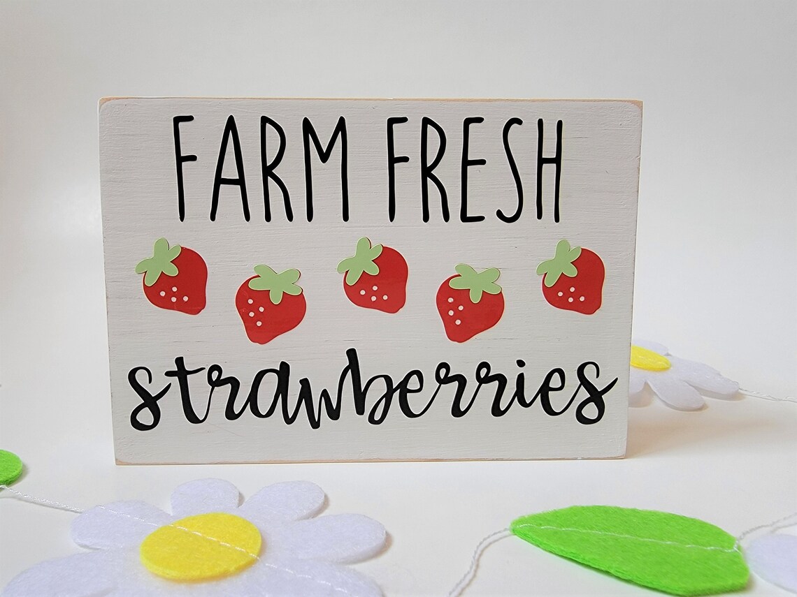Farm Fresh Strawberries Strawberry Sign Summer Strawberry Etsy