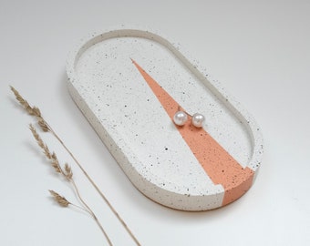 Oval Concrete Trinket Tray, Jewellery Tray, Ring Dish, Coaster, Home Decor, Birthday/Wedding/Anniversary/Bridesmaid Gift