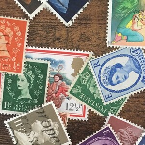 Great Britain - 40 stamps cancelled