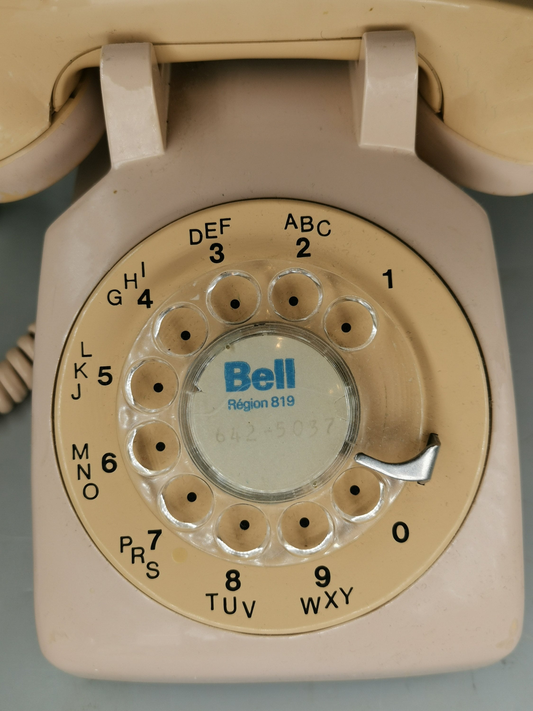Vintage Beige 1968/1970 Northern Telecom Rotary Desk Phone, Good