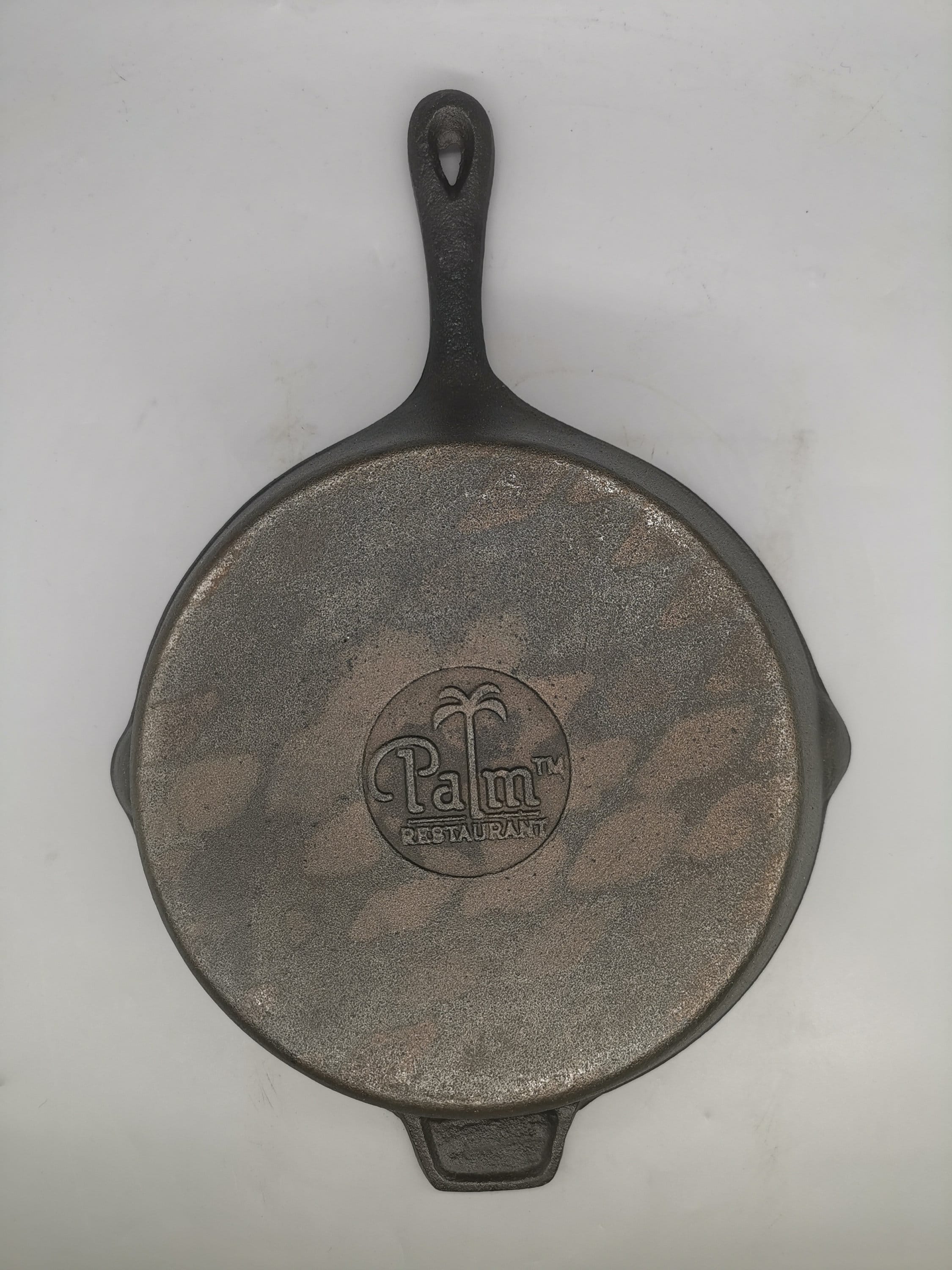 Vintage Palm restaurant cast iron skillet /Fry Pan,D10.25/H3, very good  condition