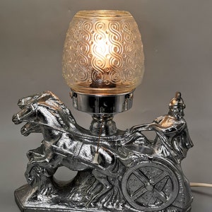 Vintage Silber Art Deco Gladiator / Krieger Tischlampe, 11 &quot;* 11 &quot;* 4&quot;, Chrom-Finish, neuer Draht / Sockel, funktioniert gut