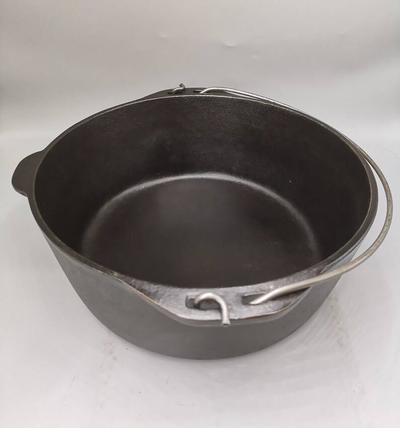 Antique Cast Iron Pot With Lid No.9 Circa 1940 Dia 11 Etsy