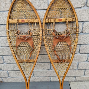 Vintage Canadian Faber Wooden Snowshoes, 42"*13.5", Excellent condition, Loretteville, Quebec