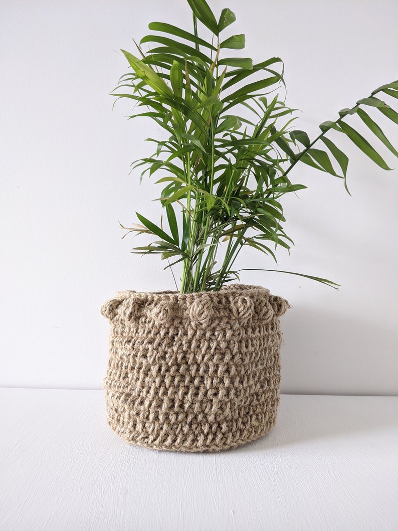 Handmade boho plant basket/cosy, jute plant basket/cosy image 4