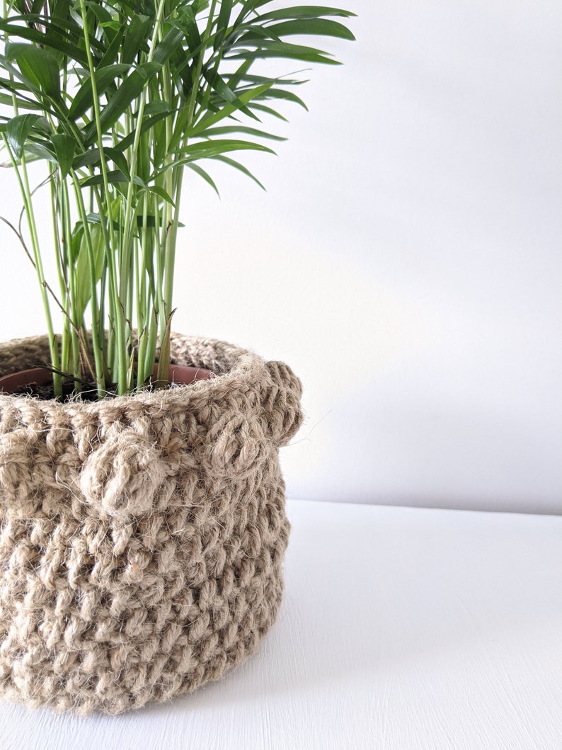 Handmade boho plant basket/cosy, jute plant basket/cosy image 3