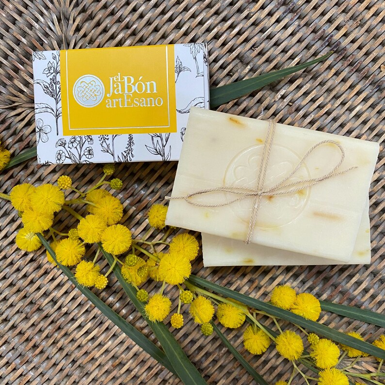 Natural Shea Butter Bar Soap, Handmade and Biodegradable Soap, Scented