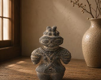 Japanese Jomon Dogu Statue, Ancient Clay Figurine, Handmade Pottery Sculpture, Archaeological Home Decor, 11.7cm, Made in Japan