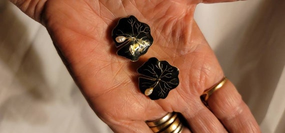 Vintage Enamel on Gilded Silver Lillypad Earrings - image 5