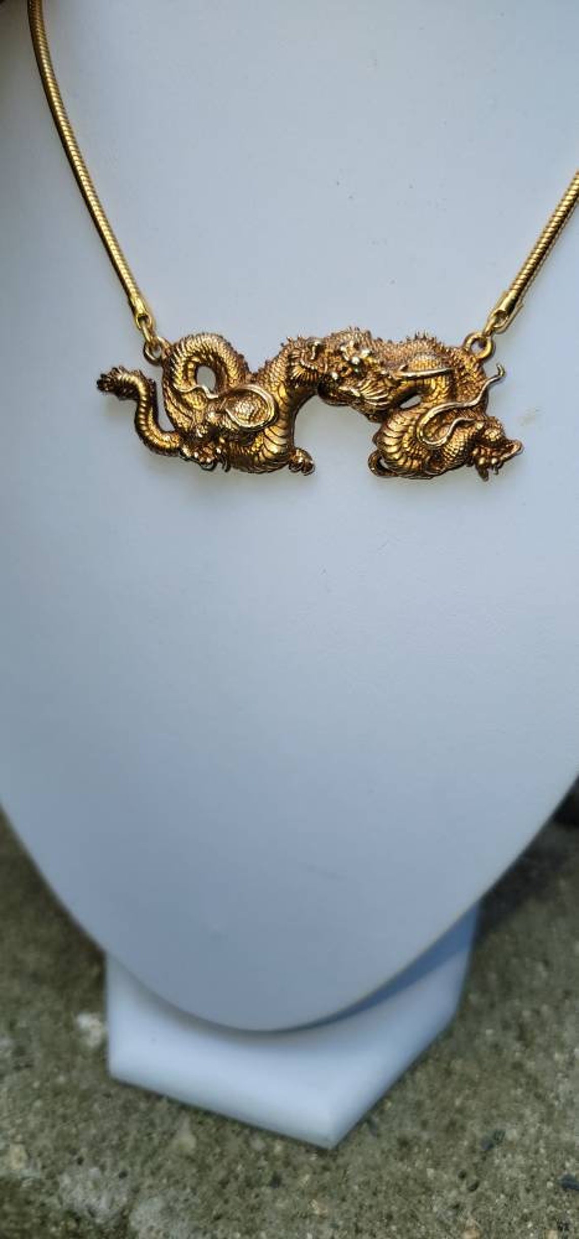 Dragon choker Clearance