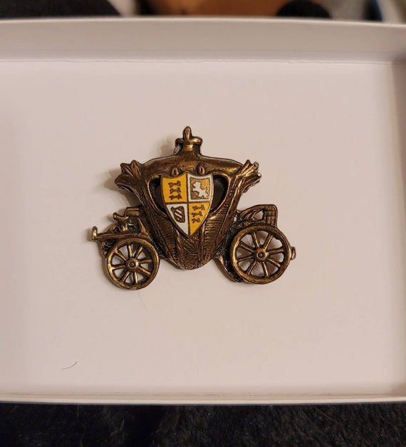 Vintage Coat of Arms Brooch