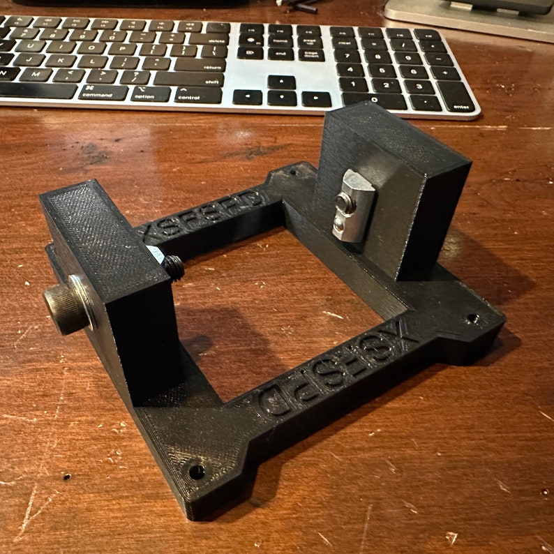 VESA-skärmfäste | 8020 1530 Sim Racing Flight Rig | Justerbart skärmfäste bild 3