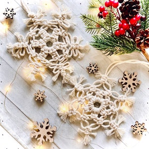 Macrame snowflake ornaments / 27 colors / Macrame  ornaments /Boho decor