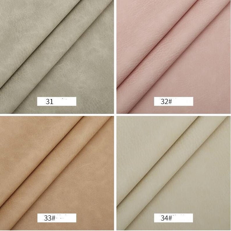 Puede incluir: Cuatro muestras de tela en diferentes colores: gris claro, rosa claro, marr&oacute;n claro y blanco roto. Las muestras est&aacute;n etiquetadas con los n&uacute;meros 31, 32, 33 y 34.