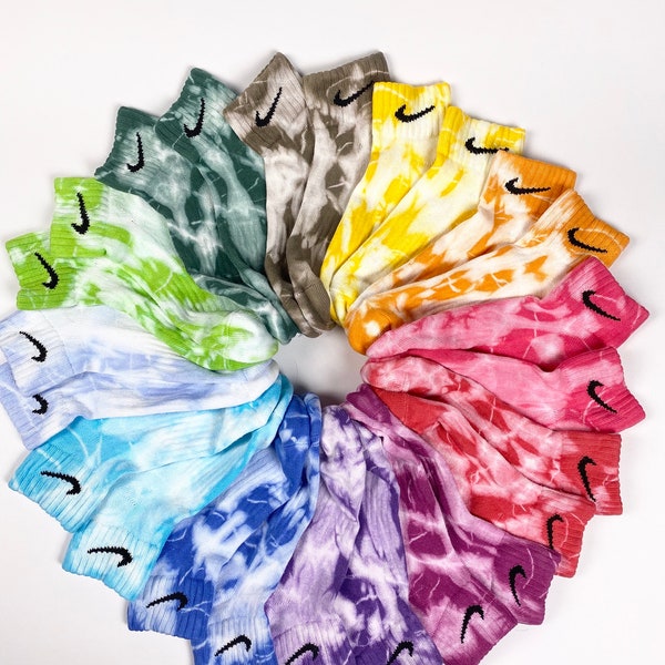 Nike Tie-Dye Socks Short/ Kurz Different Colors