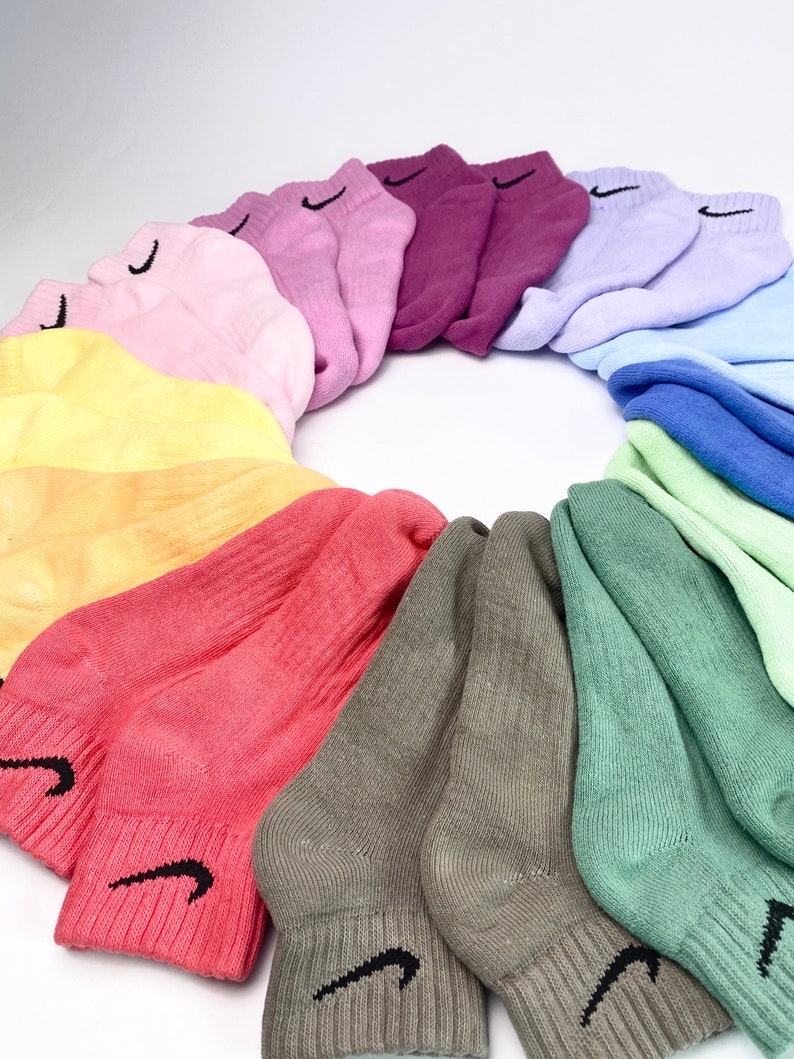 Nike kurze bunte Socken verschiedene Farben Bild 3
