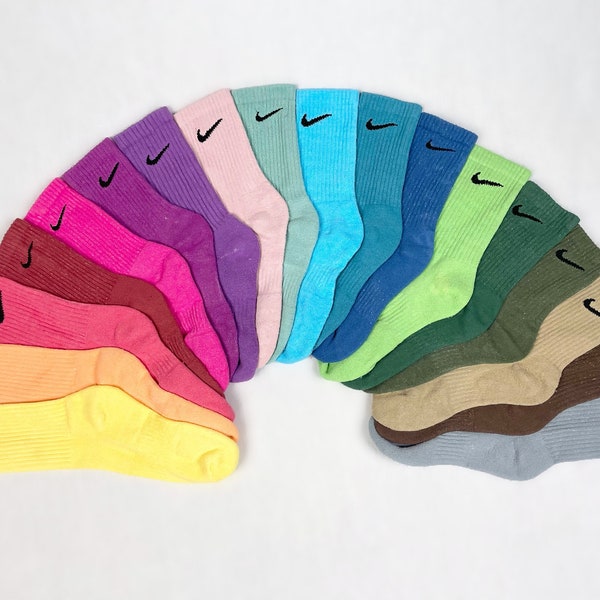 coloured nike socks