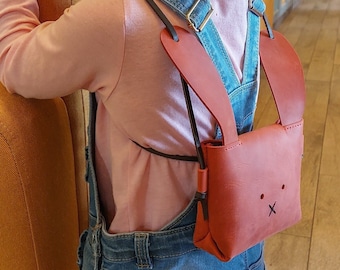 Monedero bandolera de piel con diseño de conejo para niña