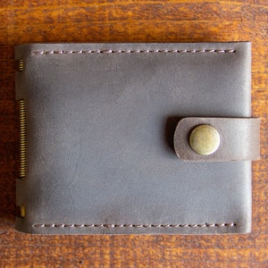 Cartera pequeña de cuero Clip para billetes grabado Cartera compacta imagen 1