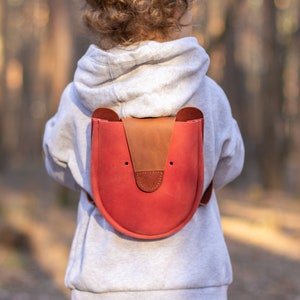 Sac à dos pour tout-petit rouge pour fille pour les aventures en plein air