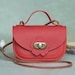 see more listings in the Bolsos de piel para niños section