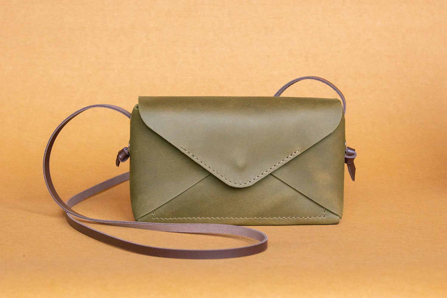 SisWhale Ruched Handbag, Mini Shoulder Bag for Women, Classic