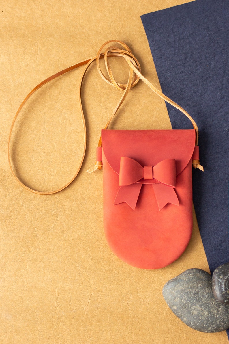 Mini shoulder bag Teenage girl gifts Crossbody leather wallet Red