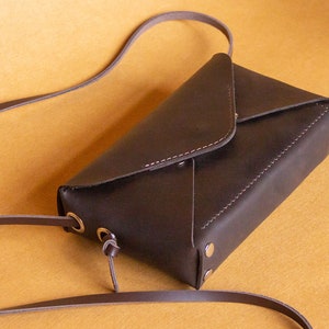 Leather crossbody bag Small women purse Small envelope clutch Mini crossbody wallet Crossbody cell phone purse image 6