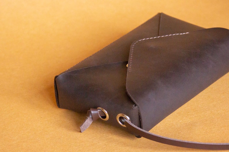 Leather crossbody bag Small women purse Small envelope clutch Mini crossbody wallet Crossbody cell phone purse image 5