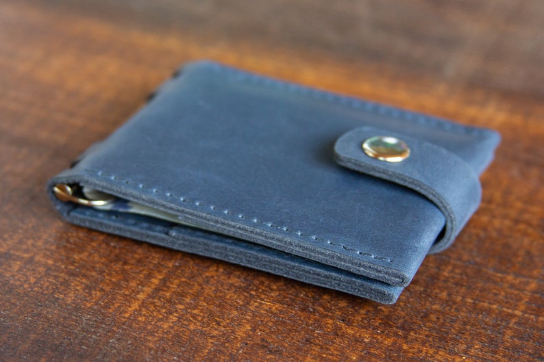 Minimalist leather wallet / Personalized money clip image 1