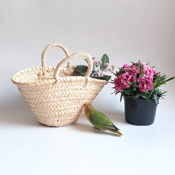 Straw Bag / Flowers Girl Basket Rustic / Small Flower Girl Basket / Small Straw Bag / Straw Basket / Summer Bag / Wedding Flower Basket