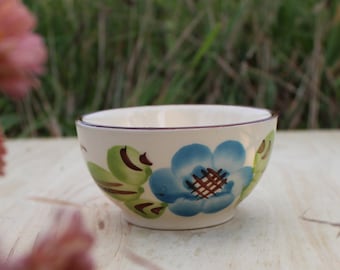 Tazón de cerámica con flor pintada a mano / Tazón de cerámica / Tazón hecho a mano / Tazones de cerámica / Cerámica hecha a mano / Cerámica vintage / Arte cerámico