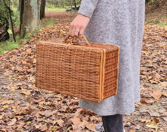 Wicker Suitcase / Wicker Basket / Picnic Basket / Flower Girl Wicker Basket / Wicker Basket Bag / Wicker Easter Basket / Farmer's Basket