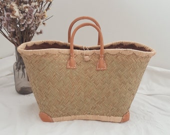 Straw Basket Handbag / Straw Bag / Basket Bag / Summer Bag / Market Bag / Woman Bag / Beach Bag  / Straw Beach Bag / Bohemian Bag