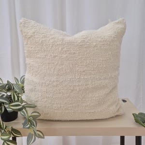 Handwoven Cream Cushion 50x50cm / Made in Recycled Cotton / Textured Cushion / Super Soft Cushion / Decorative Cushion / Sustainable Decor