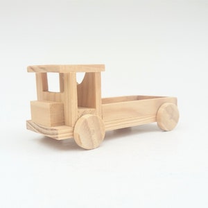 Miniature Wooden Truck to Paint / Wooden Toy to Paint / Wooden Toys / Children Toys / Art Toy